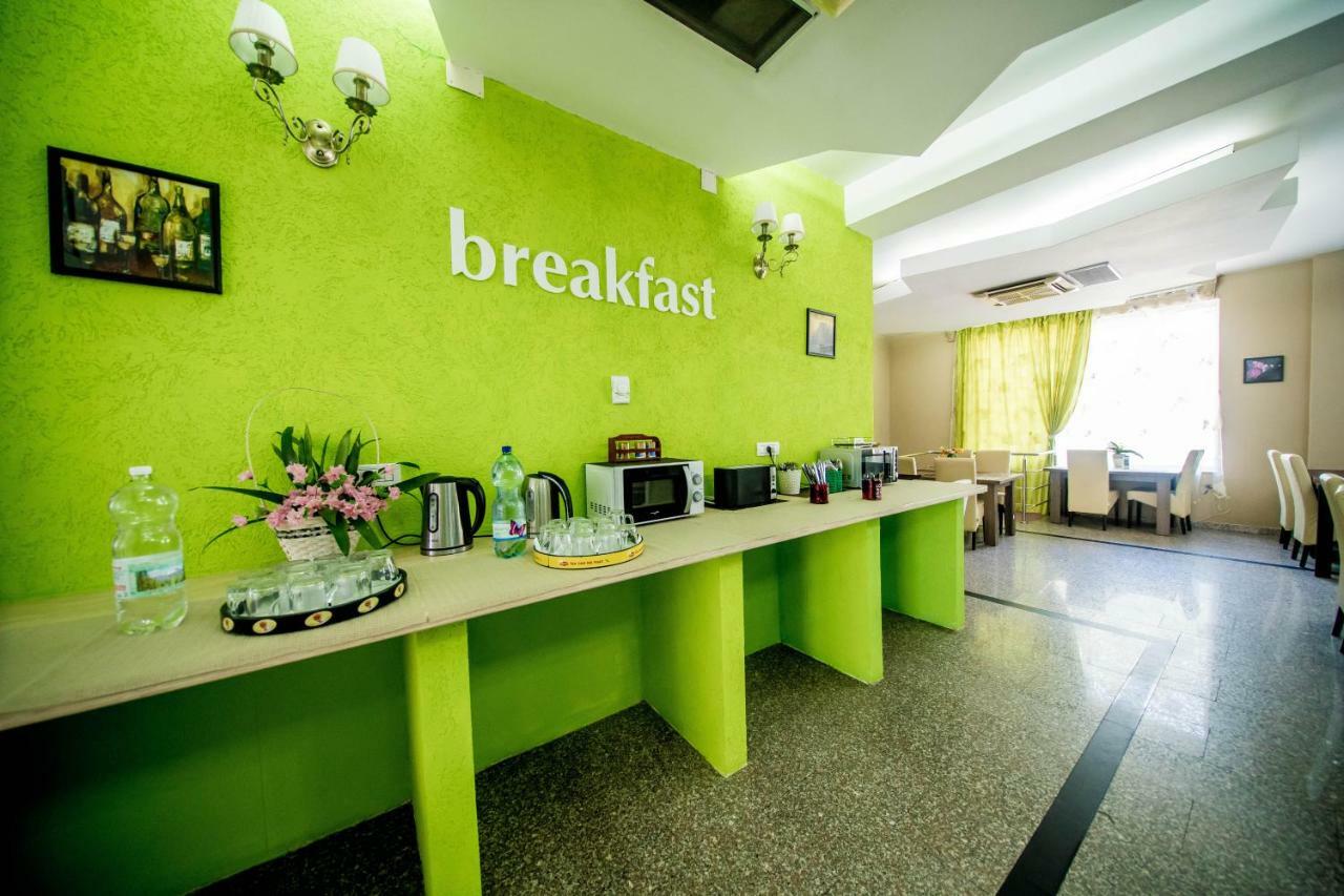 Hotel Darosy Αράντ Εξωτερικό φωτογραφία