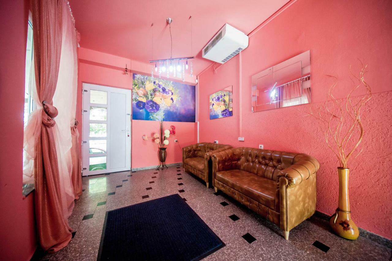 Hotel Darosy Αράντ Εξωτερικό φωτογραφία
